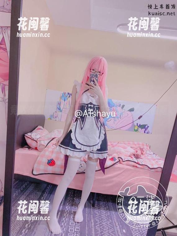 AT鲨 竟然在AT鲨的写真图包中发现了女孩的新玩法。