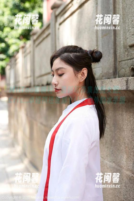 MiiTao蜜桃社-Cris_卓娅祺 MiiTao蜜桃社 - 最新写真集放挺大胆:Cris_卓娅祺还是那个让人意外的水手服!