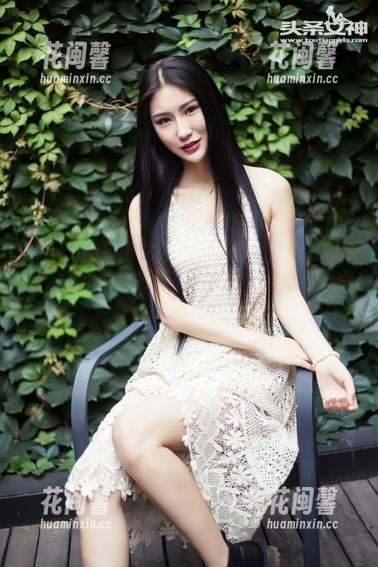 TouTiao头条女神-梁芮溪 TouTiao头条女神 - 似乎每个双马尾都带着梁芮溪的独特气息,美图还能再美一点嘛?