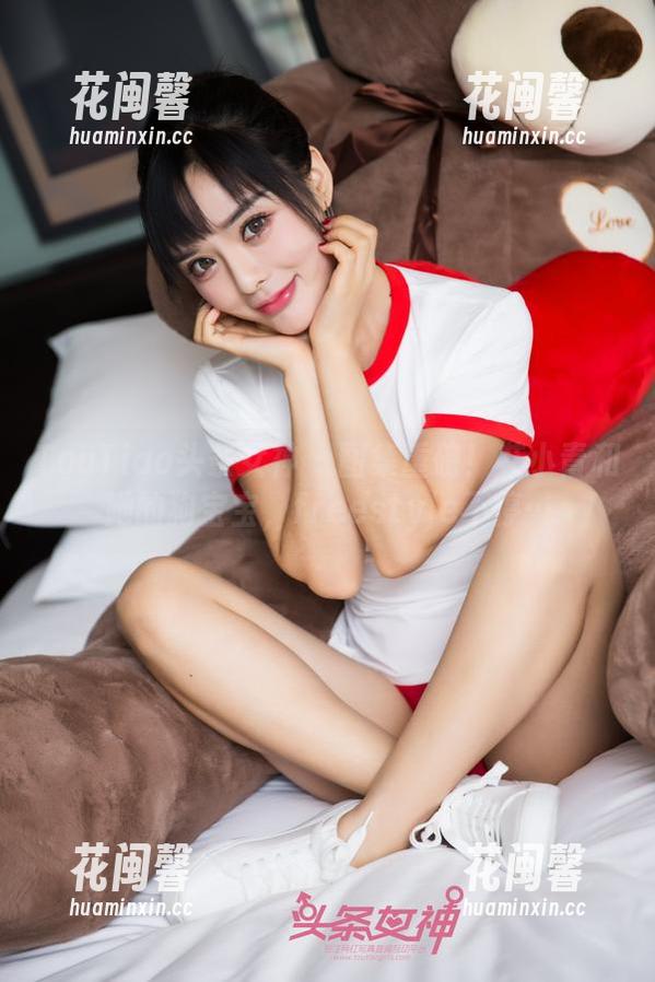 TouTiao头条女神-艾小青 TouTiao头条女神 - 图集重磅!艾小青和她的狗宝宝,freestyle不停…