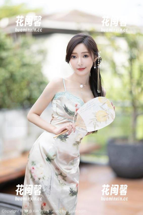 XIAOYU语画界-李丽莎 XIAOYU语画界 - 游泳?不,我在看李丽莎的泳池私拍合集,每一张都透着一股休闲气息。