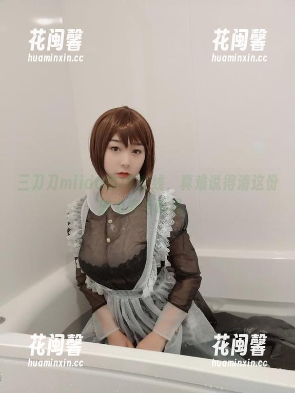 三刀刀miido 三刀刀miido的JK在线,真难说得清这份魅力来自哪里。
