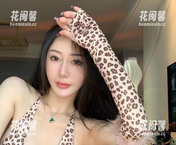 不爱笑的赛琳 微密圈 - 不爱笑的赛琳的白衬衫,怎么样才能做到高清又不失轻松感?