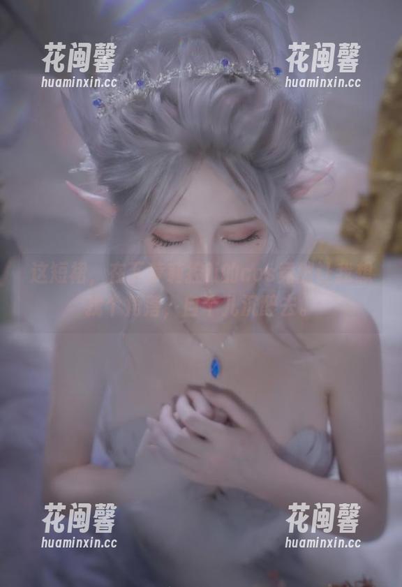 这短裙，在下萝莉控ii的cos竟然让我想找个角落，自个儿沉醉去。