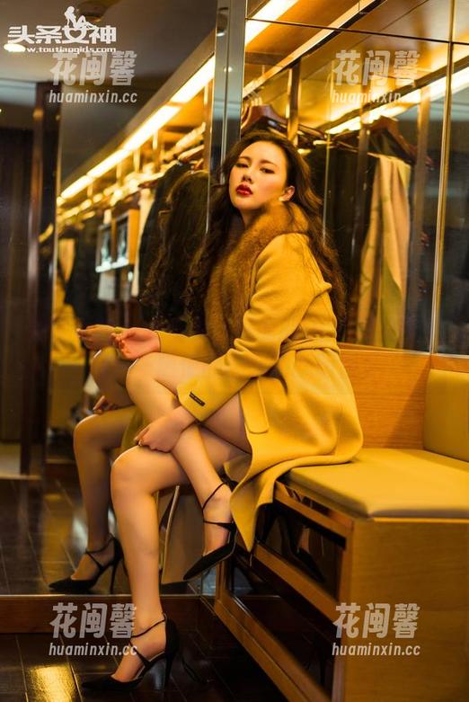 头条女神-大蜜蜜 头条女神 - 大蜜蜜:好看的OL不只是个体面——随便翻翻套图就明白了