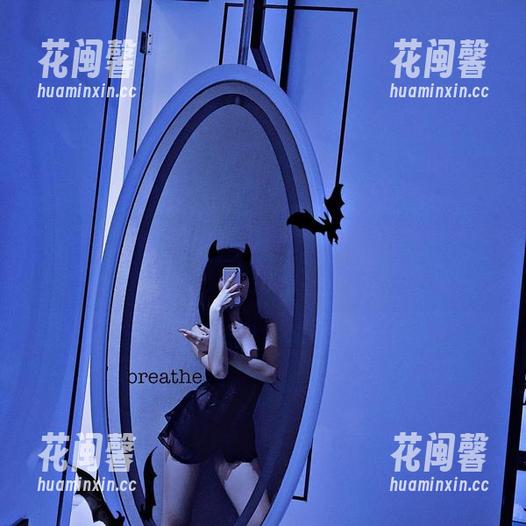 小猫咪ck 微密圈 - 偷偷看小猫咪ck:一组棉袜主题的私房图片