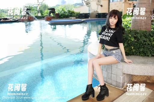 推女神-施忆佳 推女神 - 最新的施忆佳写真集,有一点肉丝的味道啊?