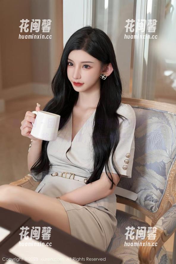 秀人网-团团子_una 秀人网 - 团团子_una专属皮衣图包,风格毫不妥协,来一份吧?