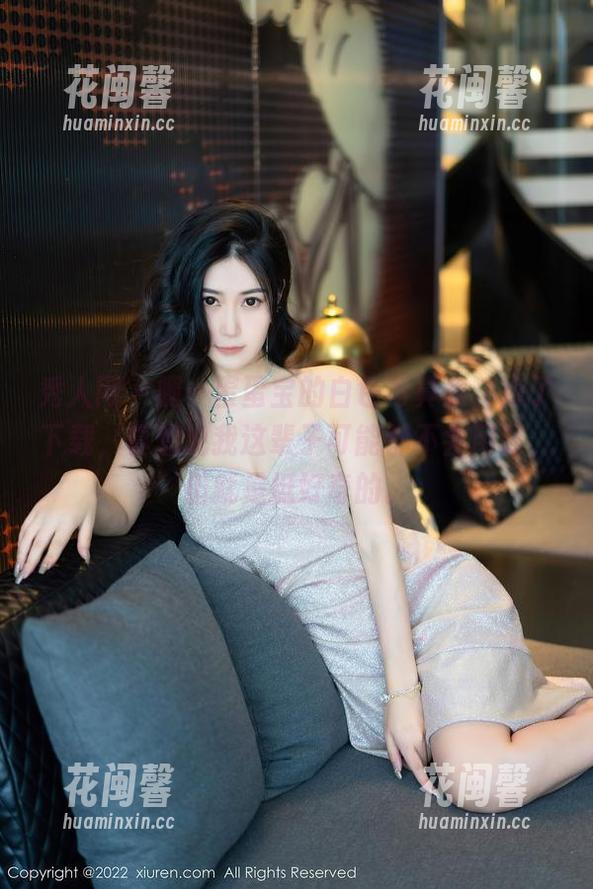 秀人网-蛋蛋宝 秀人网 - 嗯…蛋蛋宝的白色写真集,点了下载,真想说我这辈子可能都不会用到,但就是挺好奇的。