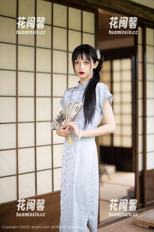 秀人网 - 金小依的死库水大冒险：这图集让小心脏狂跳不止！