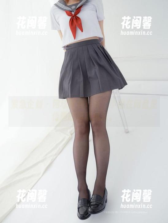 紧急企划-小恩 紧急企划 - 网球经典写真:小恩在网盘里传递的运动风范。