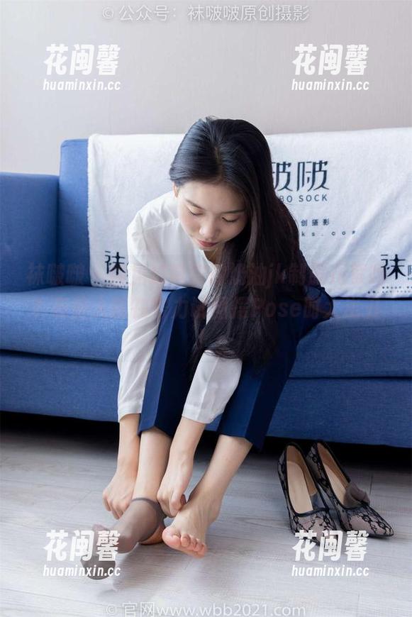 袜啵啵-奶油 袜啵啵 - 你见过真实的奶油jk制服花絮吗?有些人就在努力试图摆Pose时大出丑!