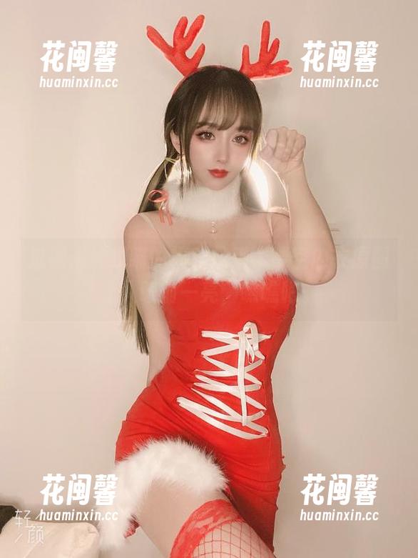 过期米线线喵 过期米线线喵的福利风采,镂空内衣原图让人眼前一亮,瞧瞧吧。