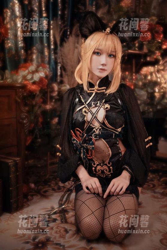 黑色是不是太审美疲劳了？阿包也是兔娘的写真作品，下载看热闹！