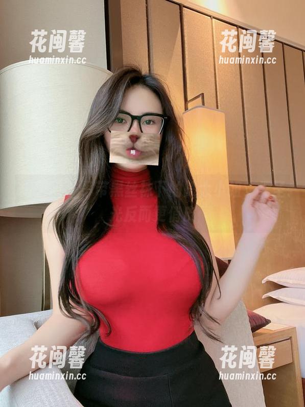 陈大小姐 微密圈 - 吊带黑丝袜下的陈大小姐,无圣光反而更俏皮