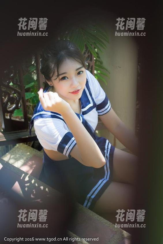 青豆客 - 教室的前桌不只放书，还有易阳的写真灵感