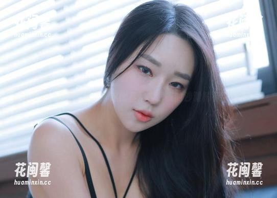图集里的韩国CoCo：这比基尼和我家的沙滩椅有啥关系？