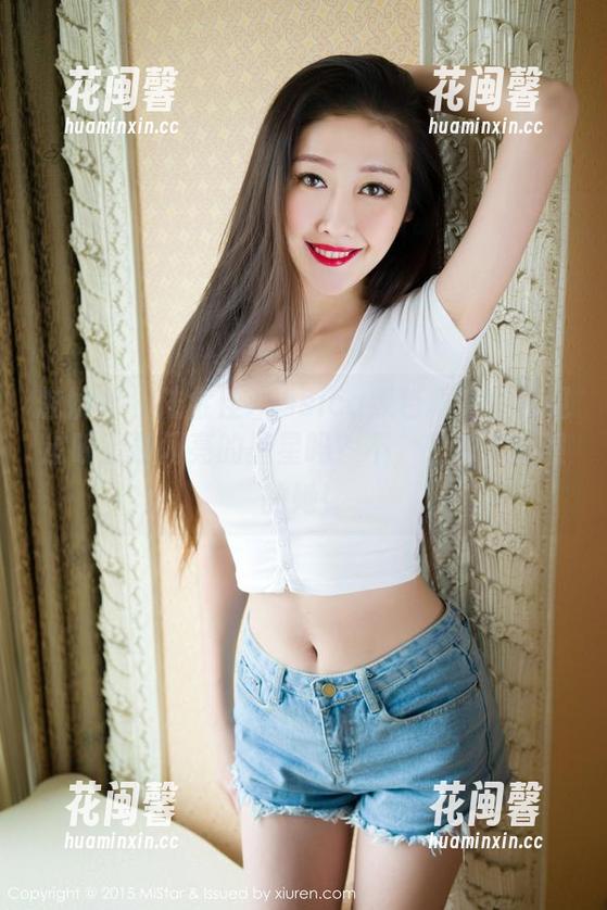 魅妍社-陆金佳Jessica 魅妍社 - 陆金佳Jessica黑色精选:你见过晚上最闪亮的星星吗?不,是成天拍照的她!